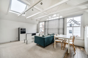 Photo 18- click for photo gallery